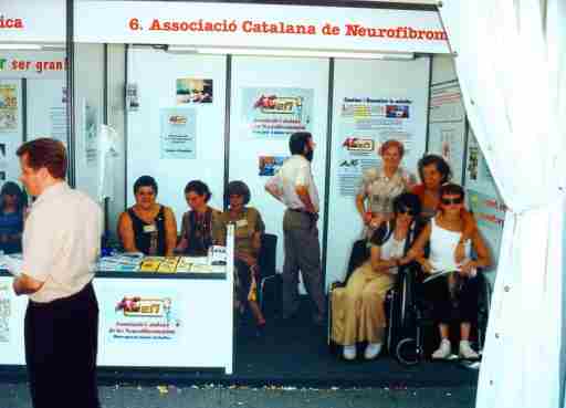 Los miembros del 'equipo' del stand