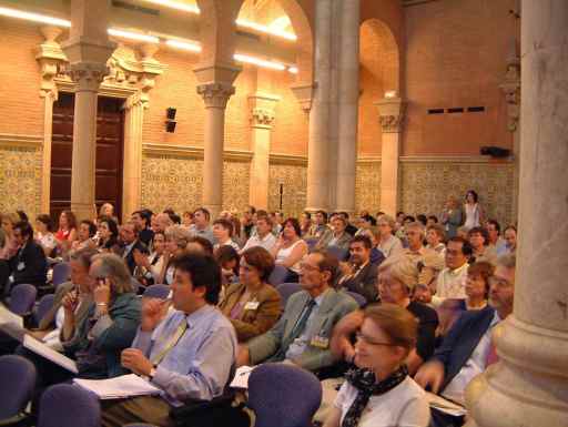 Publico de toda Europa llenaba la sala
