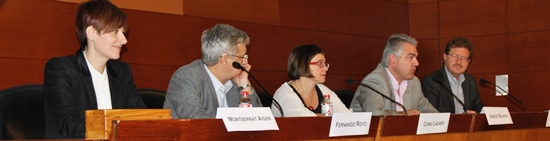 La mesa redonda abierta al público